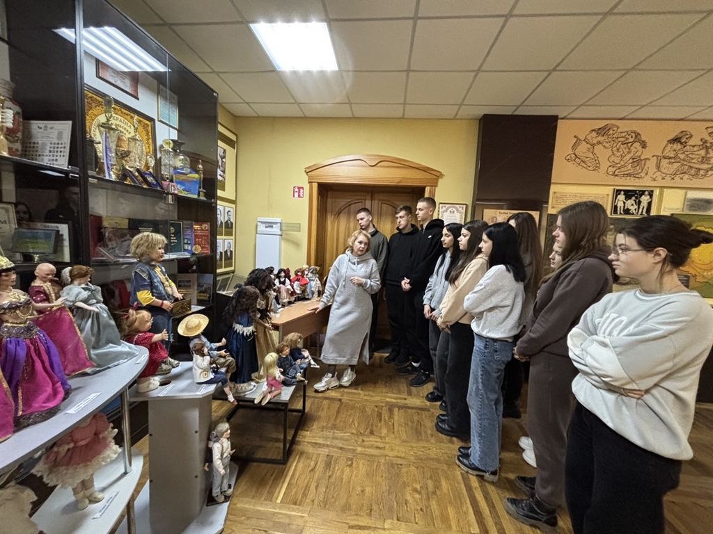 Відвідали виставку «Ляльковий світ: магія мистецтва»