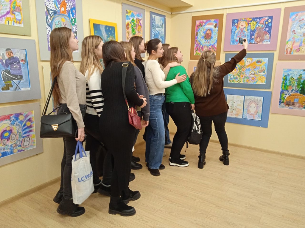 День музейного селфі / Museum Selfie Day