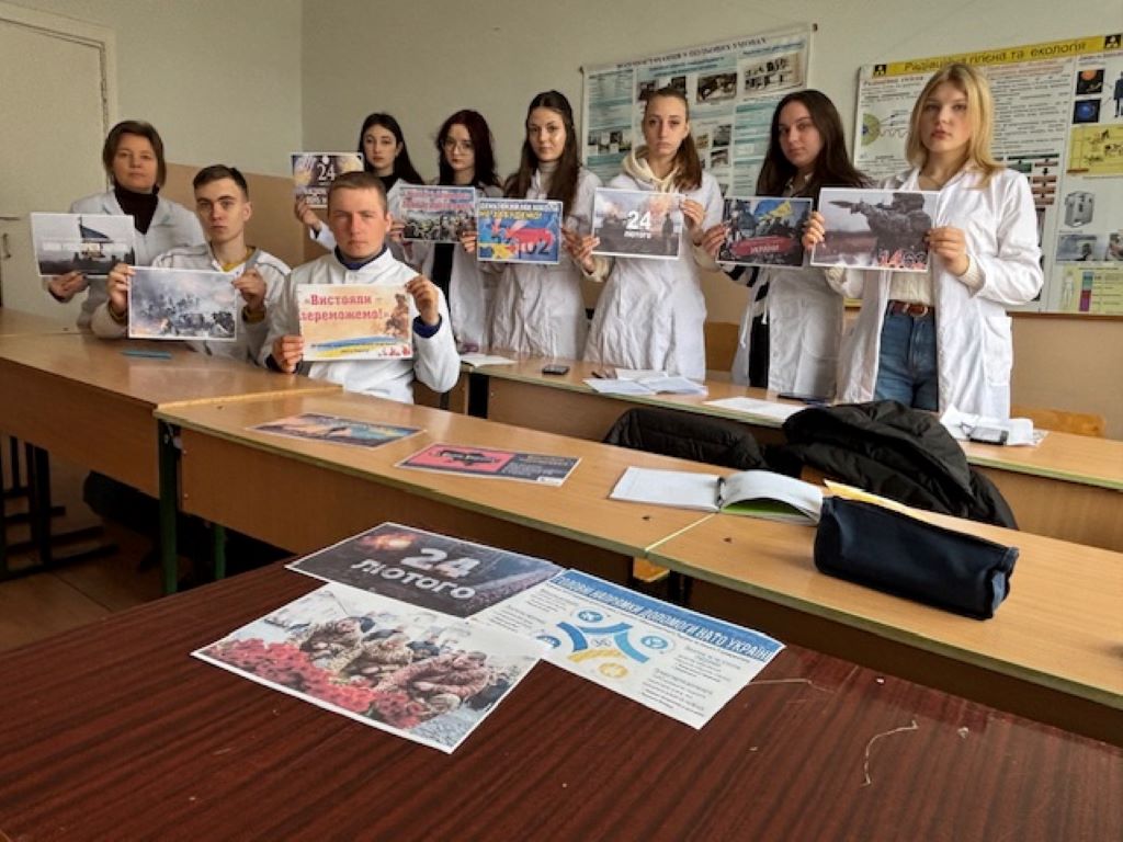 24 лютого - Річниця Незламності України